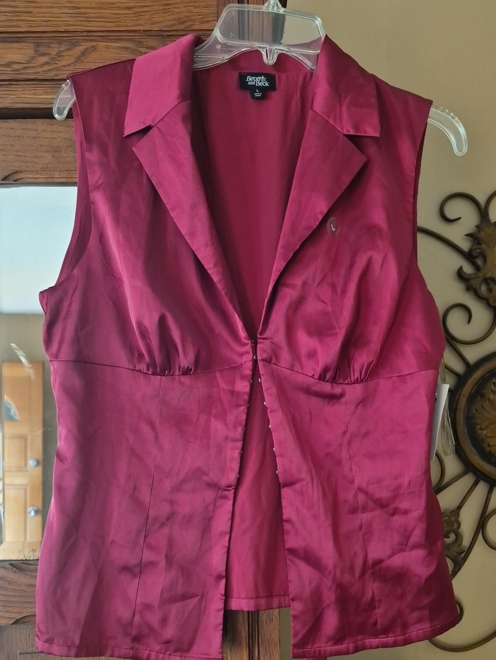 Women's Sleeveless Satin Top - Wine